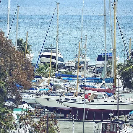 Nicolaides Sea View Appartamento