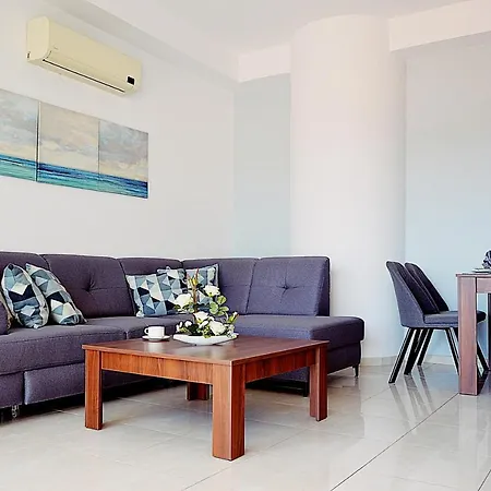 Nicolaides Sea View Appartamento *