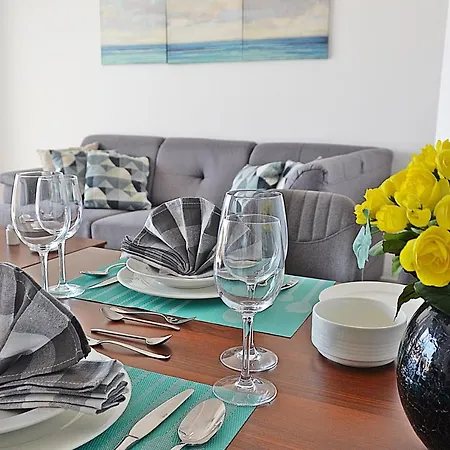 Nicolaides Sea View Apartman *
