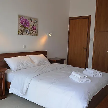Nicolaides Sea View Larnaka